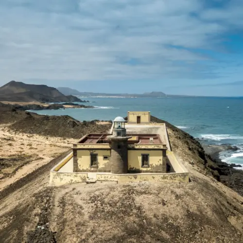 michael-baccin-uyX7C6VjngY-unsplashisla lobos trail_result